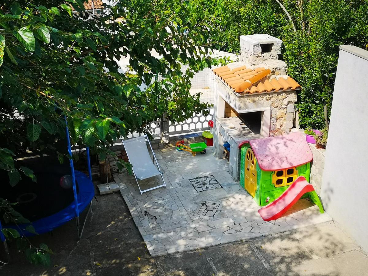 Apartment Magdic Brzac 外观 照片